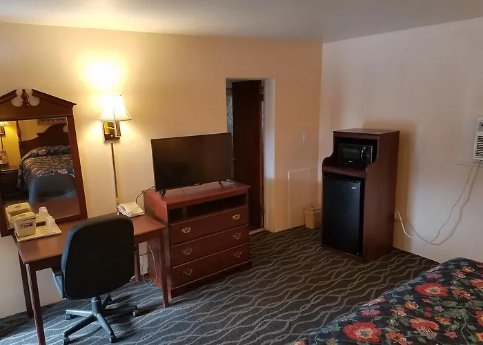 Budget Host Inn