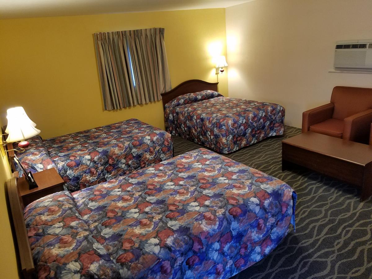 Budget Host Motel Bedford