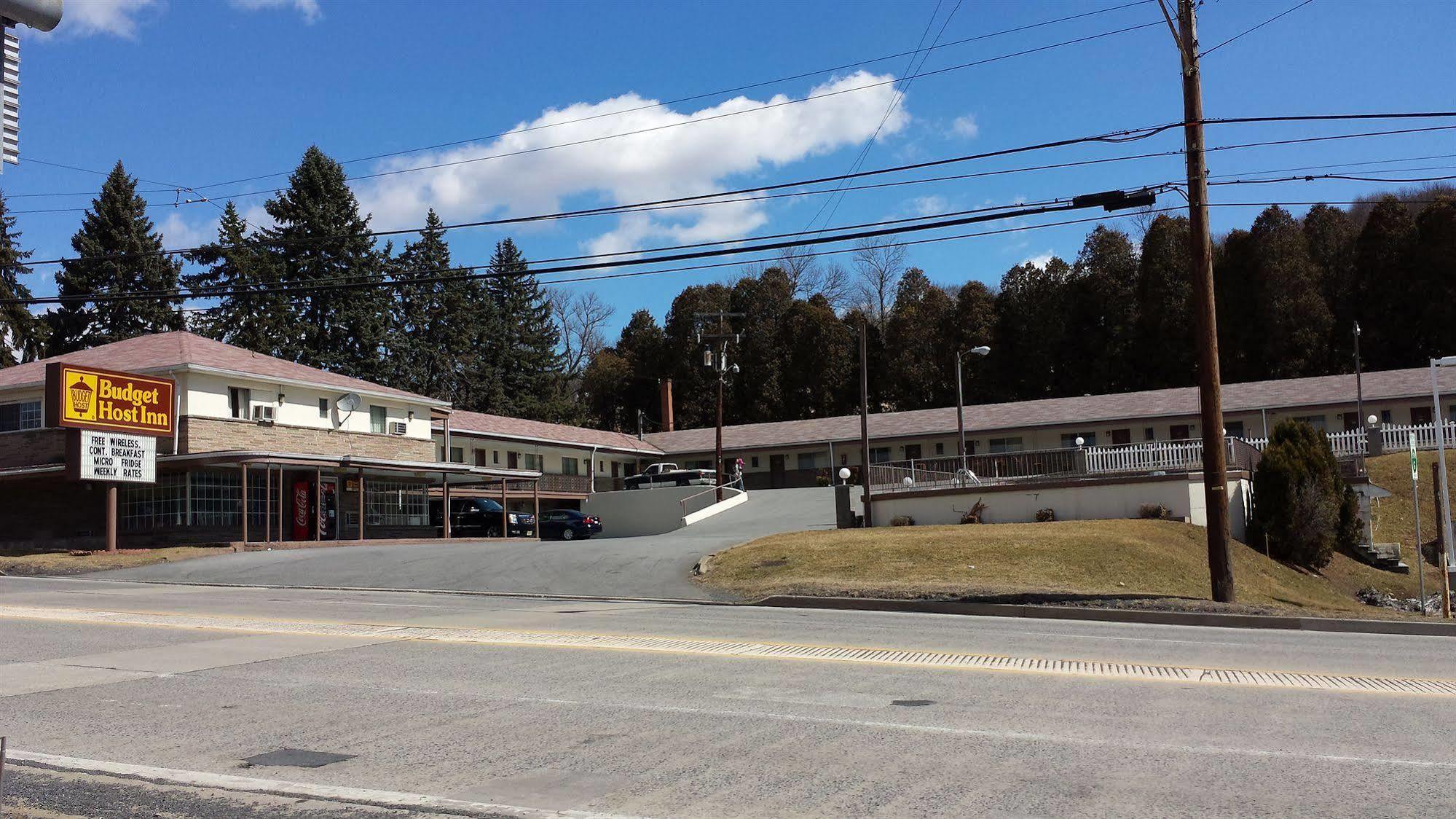 Budget Host Motel Bedford